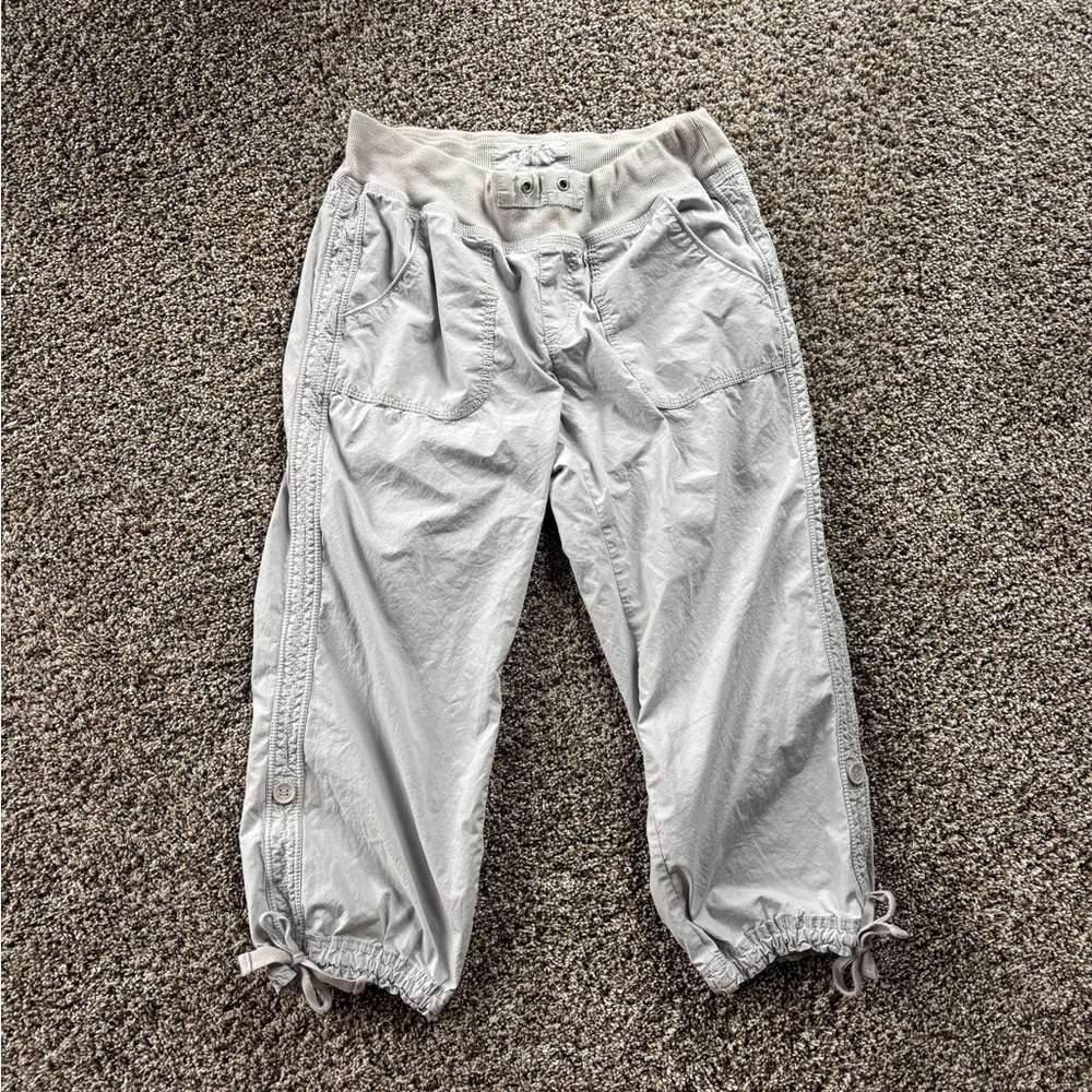 Calvin Klein Light Gray Hiking Capris